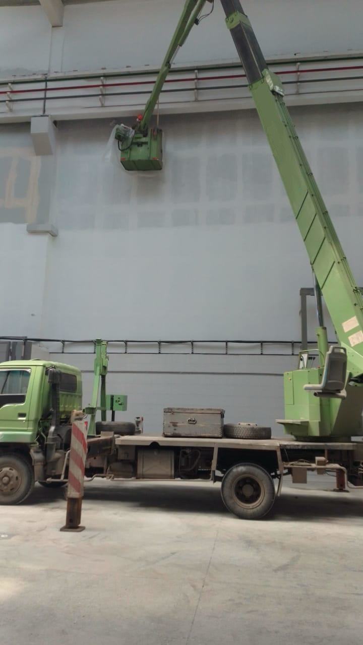 фото мытье фасада с автовышки